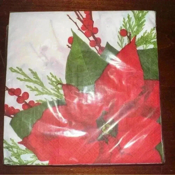 Lot Of 3 Vintage‎ Christmas Napkins-Christmas Tree/Santa/Poinsettes - Picture 5 of 5